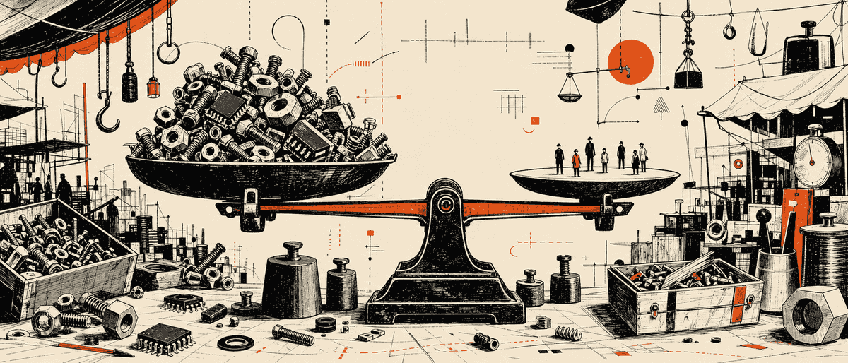 Une vieille balance de marché à fléau, plateau gauche surchargé de boulons et puces, plateau droit avec quelques figurines minuscules, le fléau marqué d'un trait vermillon.